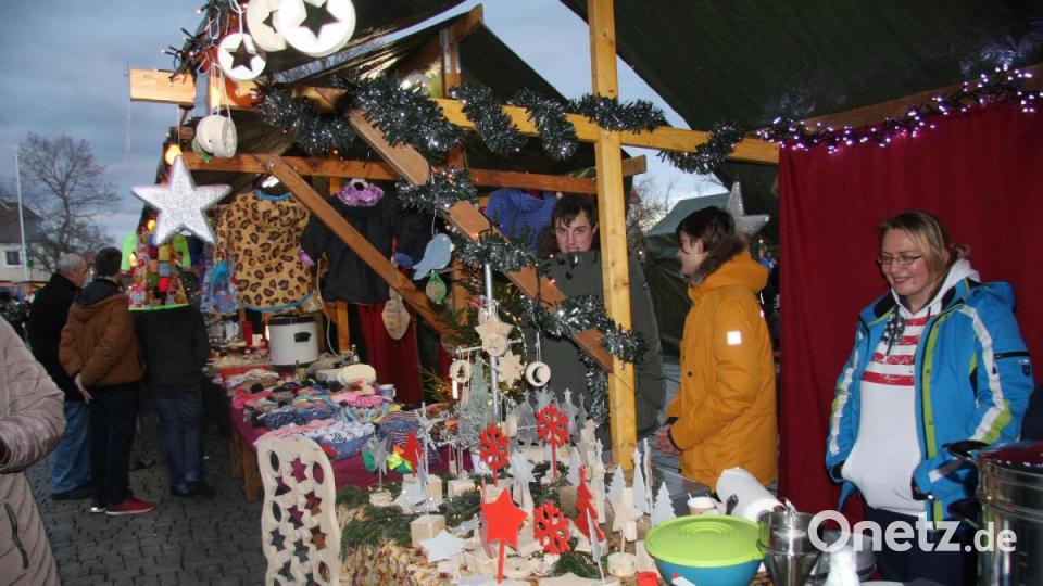 Eindrücke vom 33. Weihnachtsmarkt in Wiesau. Bild: wro