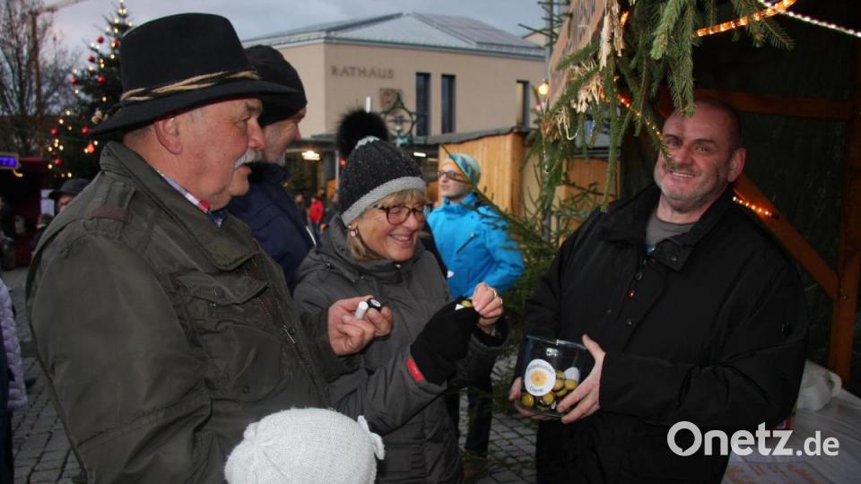 Neben vielen anderen Vereinen stellte sich der Imkerverein Wiesau-Schönhaid vor. Bild: wro