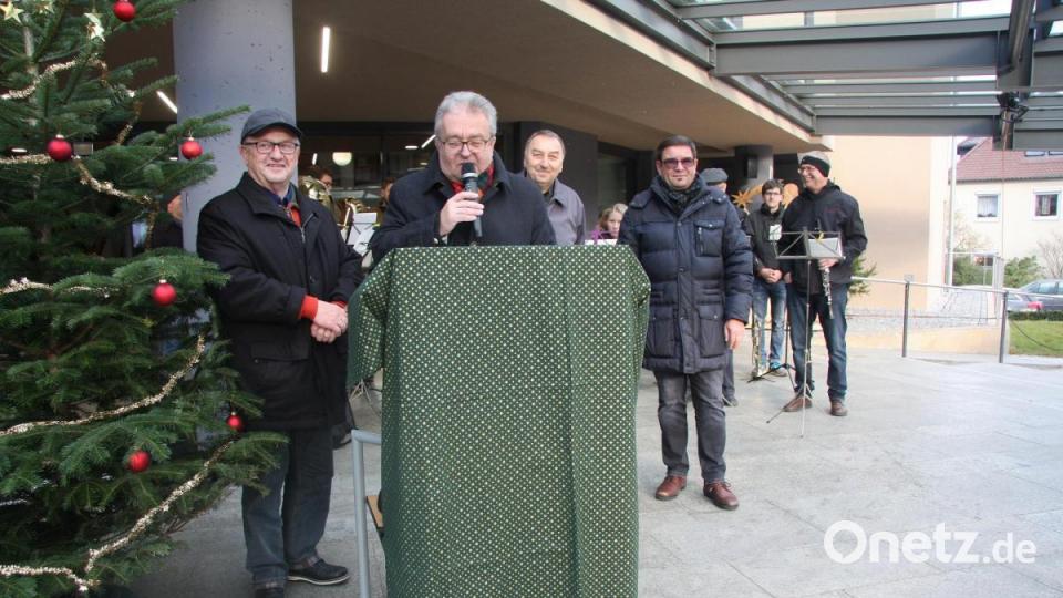 Eindrücke vom 33. Weihnachtsmarkt in Wiesau. Bild: wro