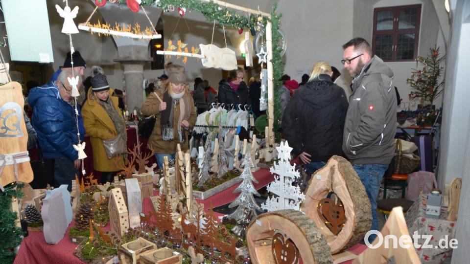 &quot;Advent im Schloss&quot; bot auch in diesem Jahr wieder ein zauberhaftes Ambiente mit besonderem Flair. Bild: dob