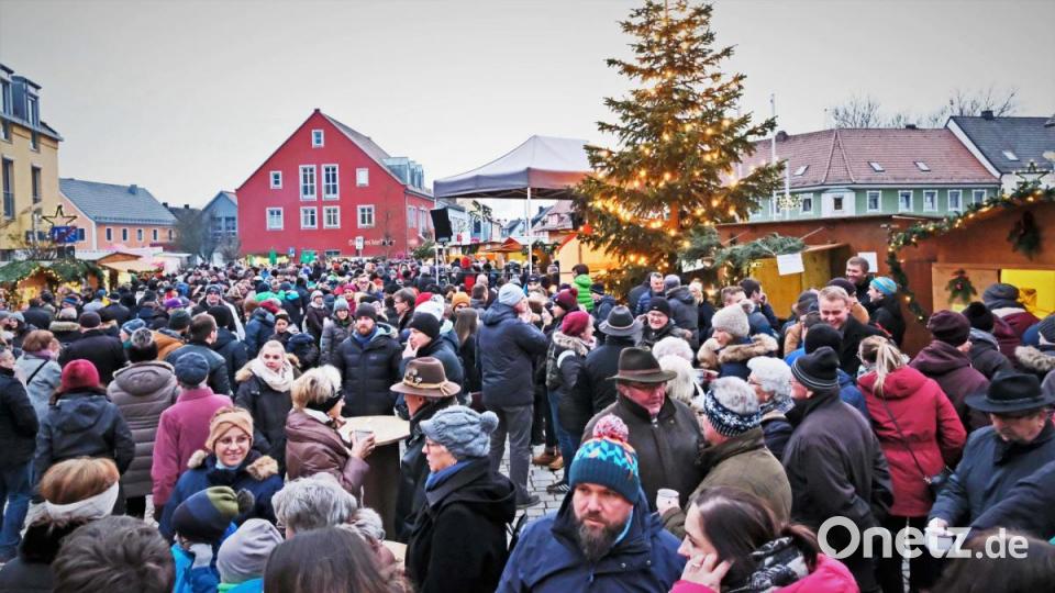 Großes Gedränge herrschte beim Adventsmarkt Bild: twi
