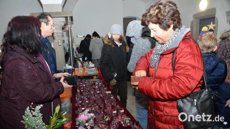 &quot;Advent im Schloss&quot; bot auch in diesem Jahr wieder ein zauberhaftes Ambiente mit besonderem Flair. Bild: dob