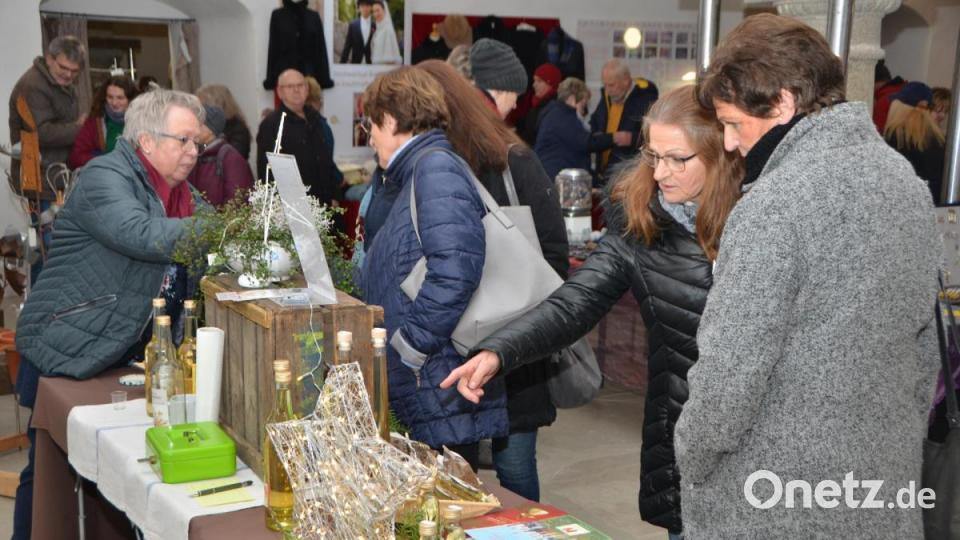 &quot;Advent im Schloss&quot; bot auch in diesem Jahr wieder ein zauberhaftes Ambiente mit besonderem Flair. Bild: dob