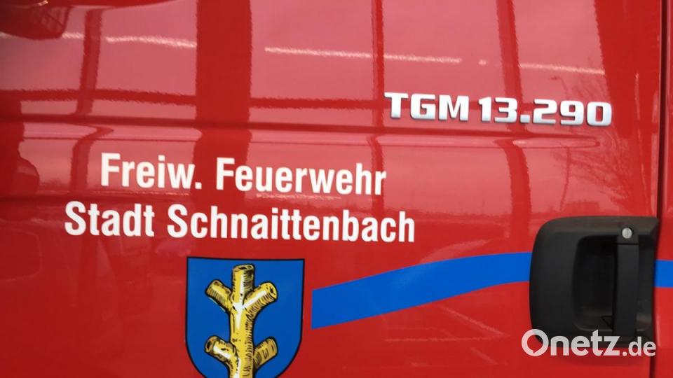 Aufschrift und Wappen zeigen: Hier ist das neue Schnaittenbacher Feuerwehrauto. Bild: eik