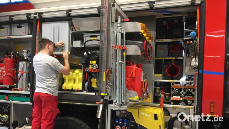 Die Feuerwehren Freudenberg-Wutschdorf und Schnaittenbach holen ihre neuen Löschgruppenfahrzeuge in Österreich ab. Bild: eik