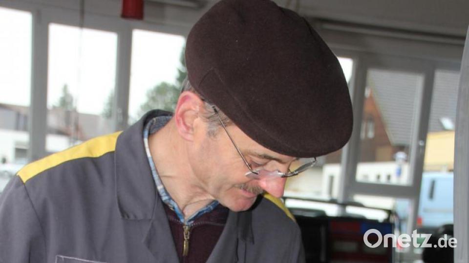 Auch in die Scheibenwaschanlage gehört spezieller Frostschutz hinein, damit das Wasser im Winter nicht gefriert. Bild: Konrad Rosner