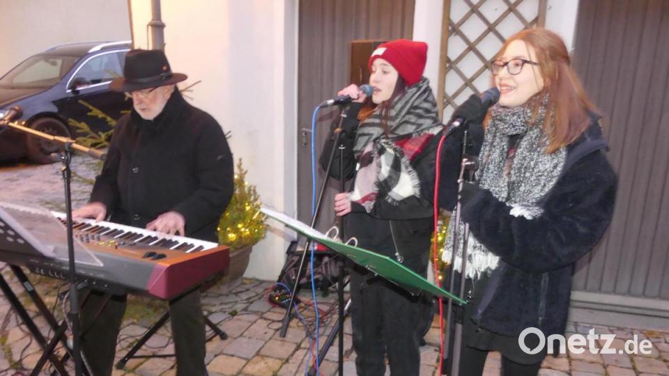 Weihnachtliches vom Duo &quot;L&#039;espoir&quot; mit Hubert Haberberger Bild: rn