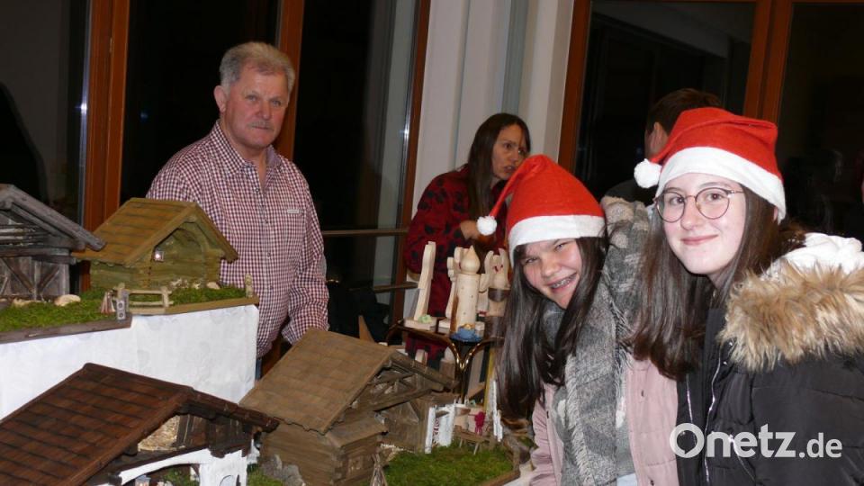 Auch schöne Krippen waren im Sortiment. Bild: ga