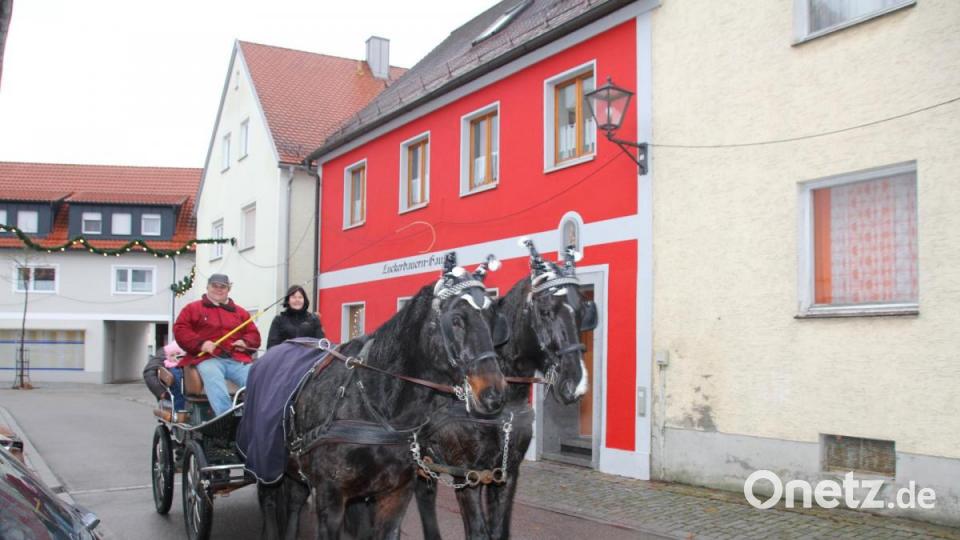 Auch heuer waren wieder die Kutschenfahrten durch die Altstadt gefragt. Bild: frd