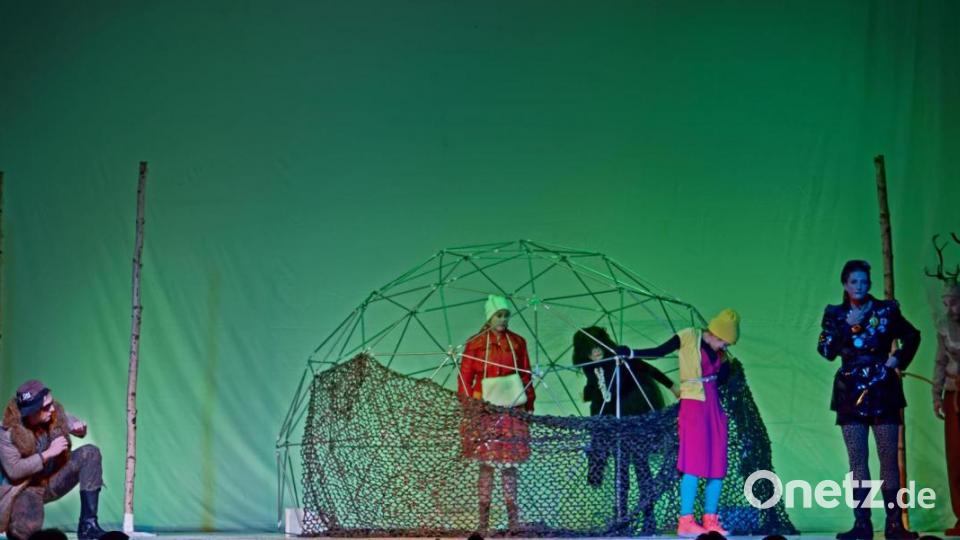 Das Münchener Agon-Theater liefert im Kettelerhaus eine Schneekönigin für die ganze Familie ab. Bild: tr