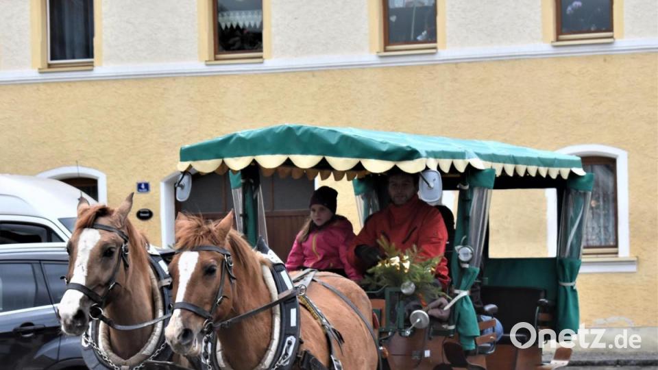 Mit der Kutsche zum Markt. Bild: rgr