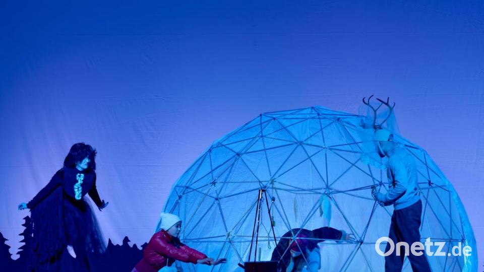 Das Münchener Agon-Theater liefert im Kettelerhaus eine Schneekönigin für die ganze Familie ab. Bild: tr