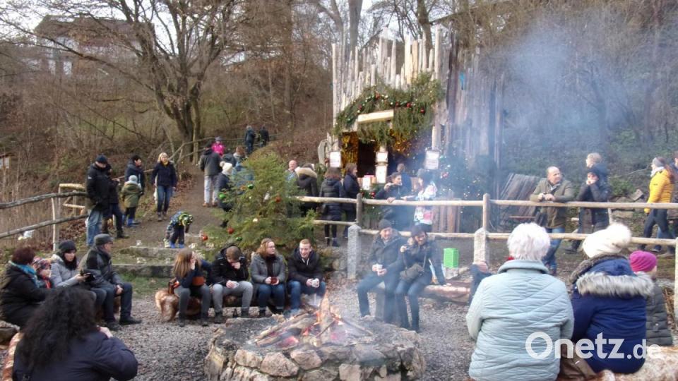 Als romantischer Ort erwies sich das Lager der "Burgdeifel". Am Lagerfeuer war es sehr gemütlich. Bild: bnr