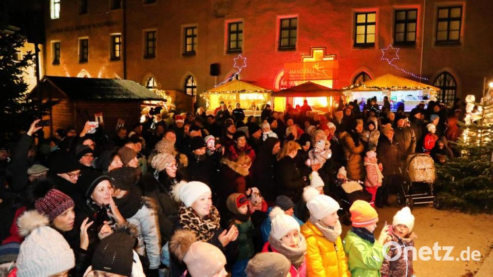Stimmungsvolles Ambiente bei der Eröffnung. Bild: GERHARD GOETZ
