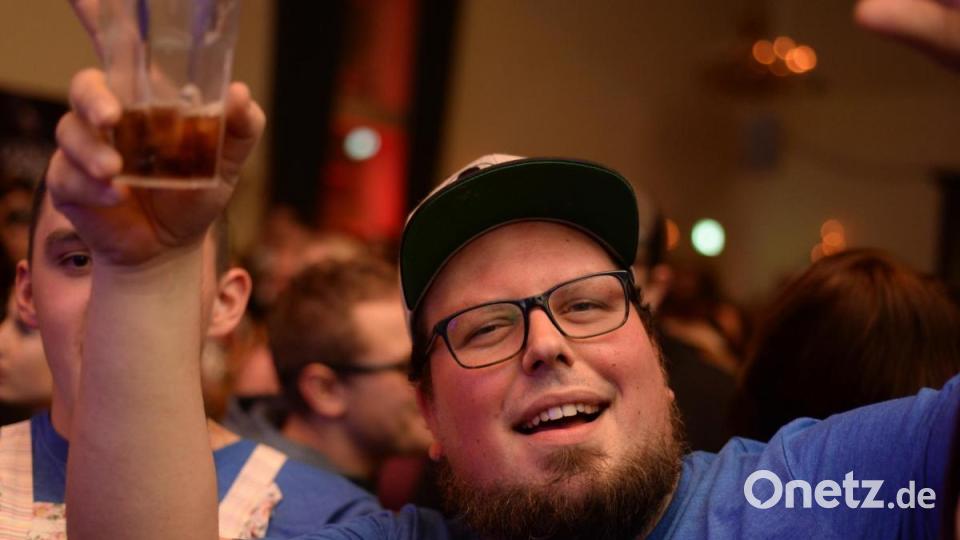 Die Funky Blues Rabbits feierten ihren 16. Bandgeburtstag im Casino-Saal in Amberg mit vielen Gästen. Bild: Andreas Brückmann