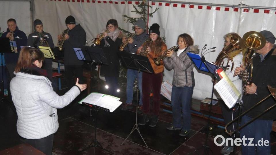 Der Posaunenchor der Christus-Kirche sorgte am Freitag für musikalische Adventsstimmung Bild: mfh