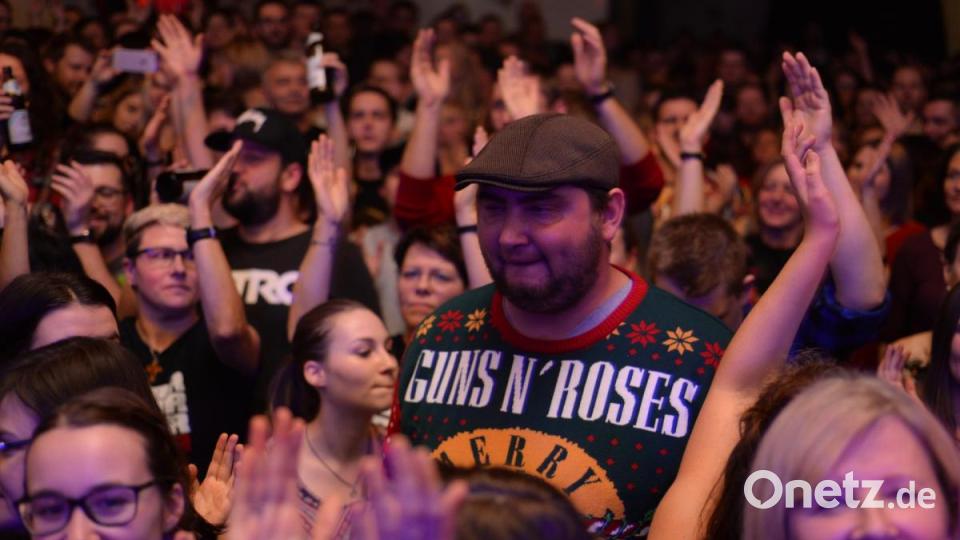 Die Funky Blues Rabbits feierten ihren 16. Bandgeburtstag im Casino-Saal in Amberg mit vielen Gästen. Bild: Andreas Brückmann