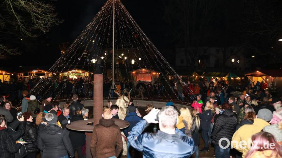 Die Grölldeif´n zogen ihre Kreise. Bild: JOCHEN NEUMANN 
ERBENDORF