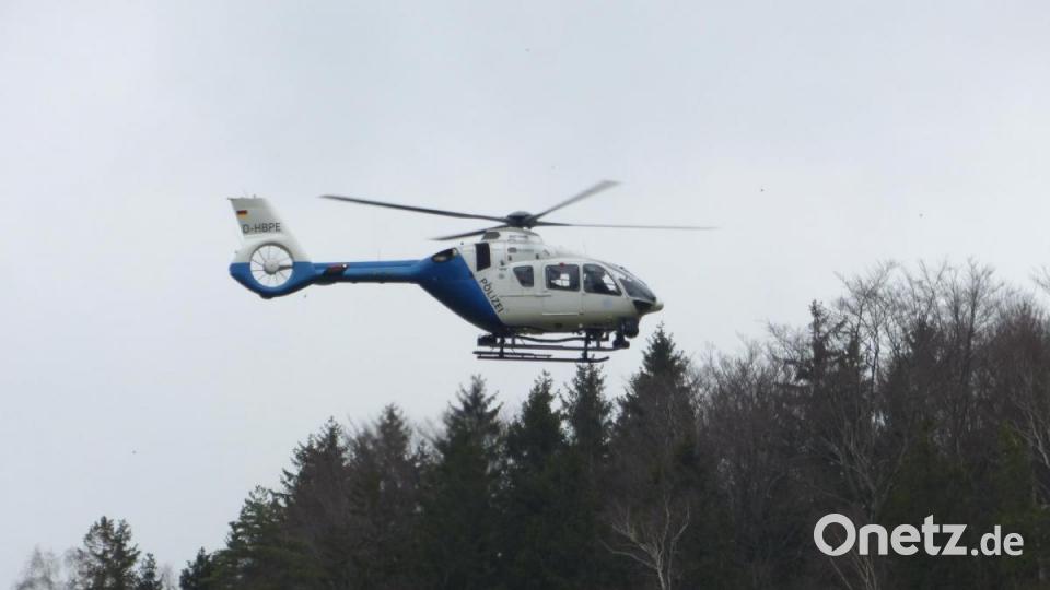 Polizeihubschrauber im Landeanflug. Bild: anv