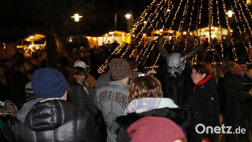 Die Grölldeif´n zogen ihre Kreise. Bild: JOCHEN NEUMANN 
ERBENDORF