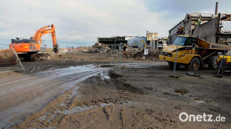 Der Abbruch des Stahlwerks Maxhütte schreitet voran. Bild: Stephan Huber