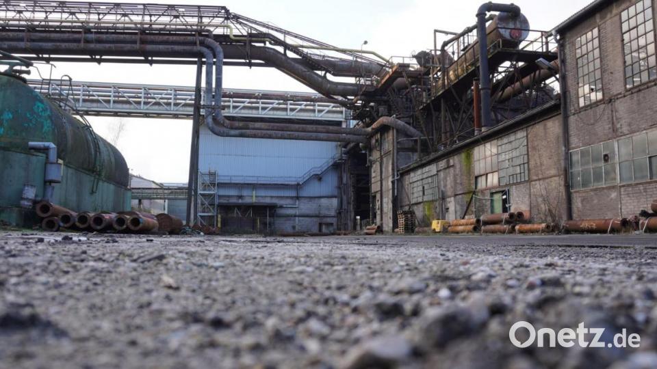 Lost Place - verlassener Ort: Hier herrschte einst hektische Betriebsamkeit. Vom Stahlkochen in der Maxhütte ist heute nicht mehr viel zu sehen. Bild: sba