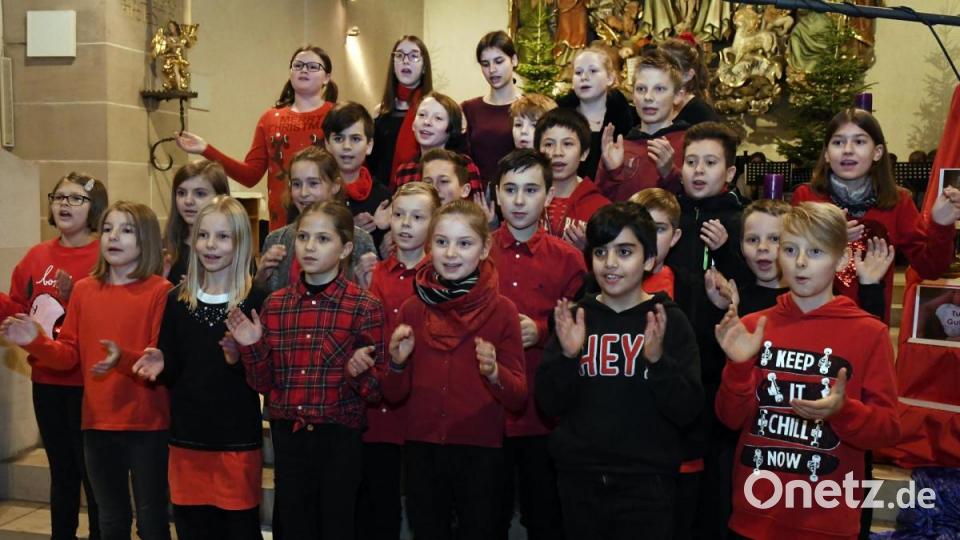 Bild: Hartl
Weihnachtskonzert 2019 vom 
Gregor-Mendel-Gymnasium in der 
Kirche Heilige Dreifaltigkeit 
Unterstufenchor Bild: Petra Hartl