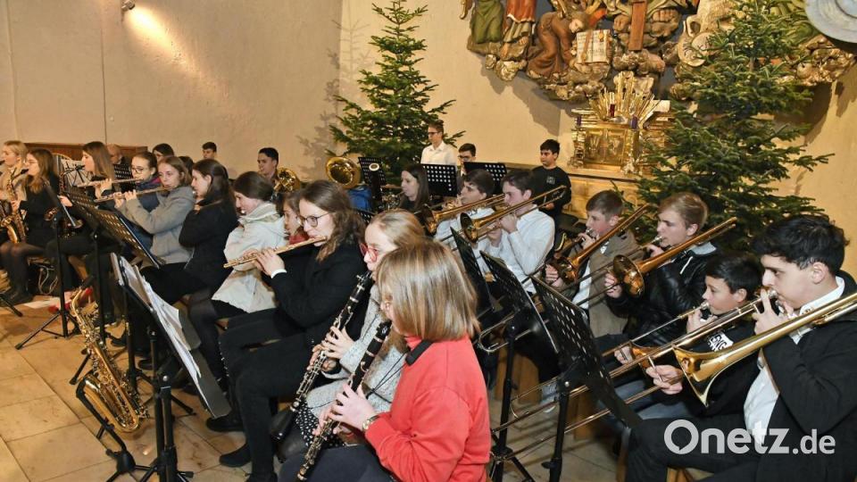 Bild: Hartl
Weihnachtskonzert 2019 vom 
Gregor-Mendel-Gymnasium in der 
Kirche Heilige Dreifaltigkeit 
Bigband Bild: Petra Hartl
