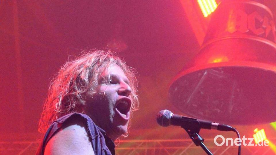 Clones of Rock.mit AC/DX. Bild: Kunz