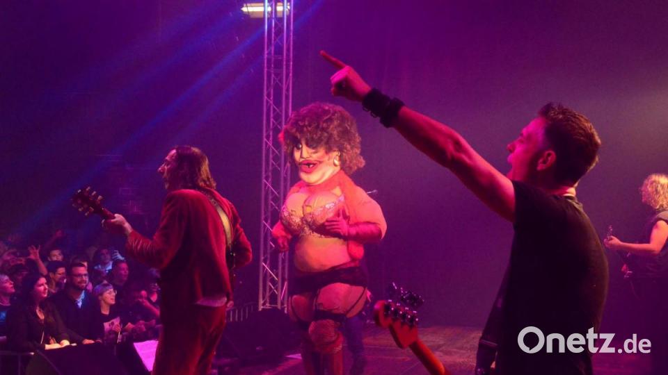 Clones of Rock.mit AC/DX. und Rosie. Bild: Kunz