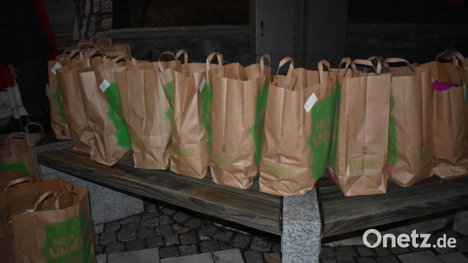 23 volle Taschen für 23 Kinder zwischen zwei Monaten und fünf Jahren hat Anita Heindl im Gepäck. Bild: lue