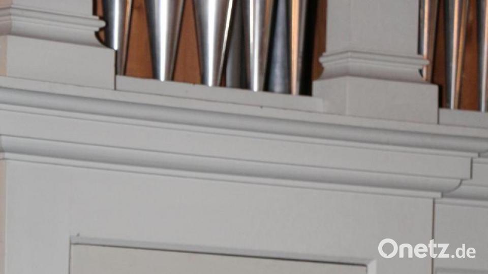 Marion Klausfelder, die Jüngste der Gesangsschüler,überzeugt mit reiner Stimme. Bild: rpp