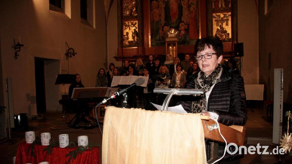 Durch den Abend führte Carola Schraml aus Thumsenreuth. Bild: wro