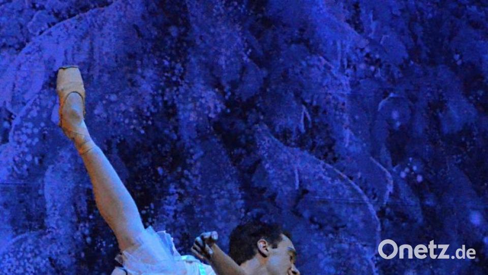 Die Inszenierung basiert auf einer künstlerisch anspruchsvollen Choreographie. Bild: Kunz