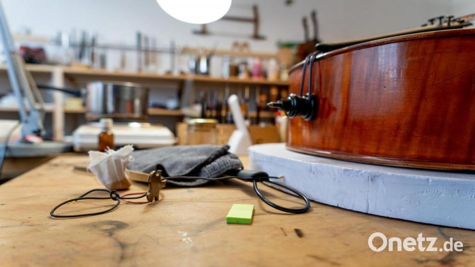 Werkstattbesuch bei Geigenbauerin Judith Bauer. Bild: Christian Gold