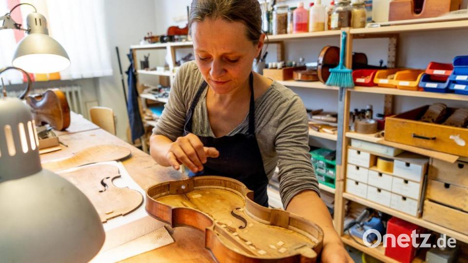 Werkstattbesuch bei Geigenbauerin Judith Bauer. Bild: Christian Gold