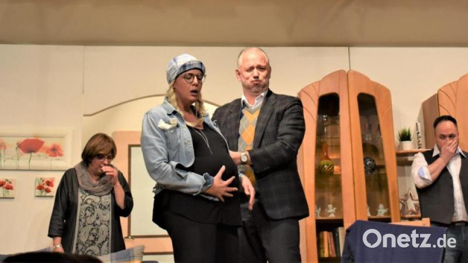 Die Katholische Theatergruppe führt das Stück &quot;Alexander Durcheinander&quot; im Grafenwöhrer Jugendheim auf. Bild: rgr