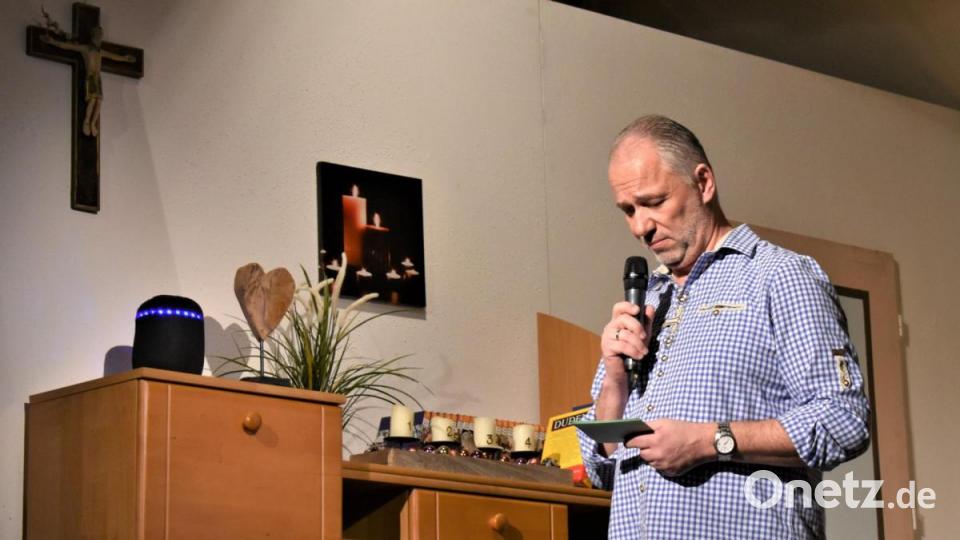 Die Katholische Theatergruppe führt das Stück &quot;Alexander Durcheinander&quot; im Grafenwöhrer Jugendheim auf. Bild: rgr