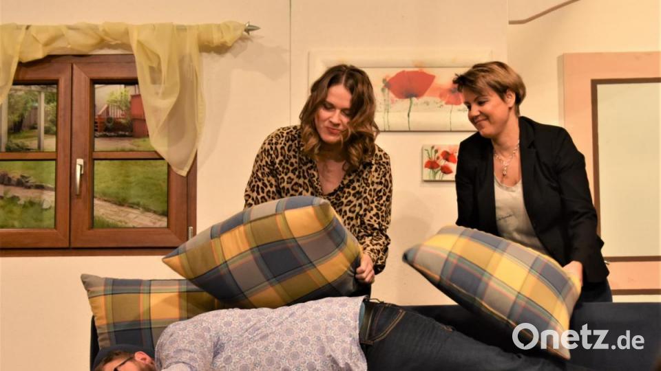 Die Katholische Theatergruppe führt das Stück &quot;Alexander Durcheinander&quot; im Grafenwöhrer Jugendheim auf. Bild: rgr
