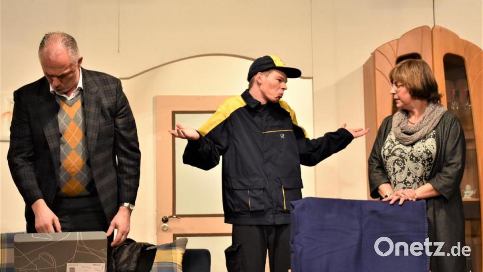 Die Katholische Theatergruppe führt das Stück &quot;Alexander Durcheinander&quot; im Grafenwöhrer Jugendheim auf. Bild: rgr