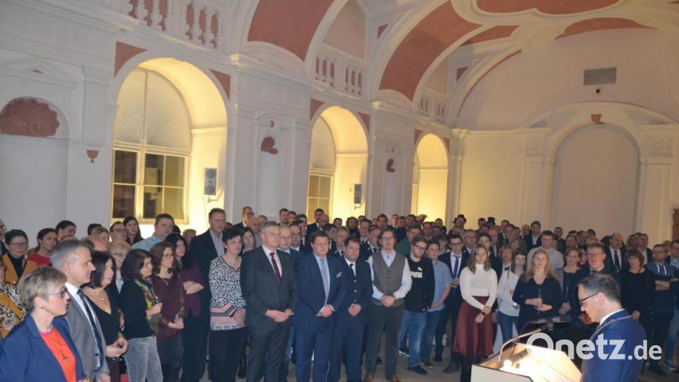 Vertreter aus Politik, Wirtschaft und der Behörden trafen sich am Abend des Dreikönigstags in der Aula des Klosters zum Neujahrsempfang der Stadt, der beiden christlichen Kirchen und der Abtei Waldsassen. Bild: pz