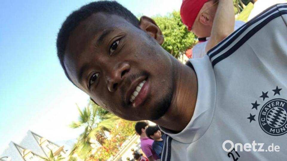 Nabburger Bayern-Fans beim Wintertrainingslager in Katar. Bild: exb