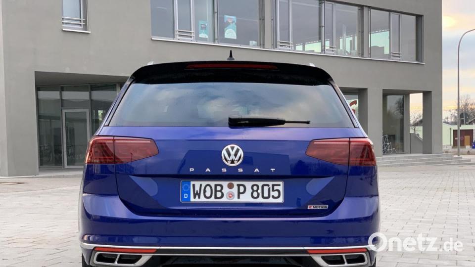 Wer auf beides keinen Wert legt, findet im Passat natürlich das deutlich größere Fahrzeug, das vor allem als Variant den Lademeister gibt. Bild: Michael Ascherl