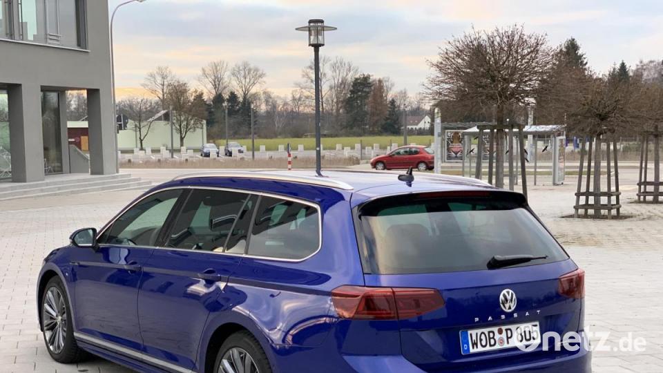 Mit Allradantrieb, 240 PS-Diesel und 7-Gang-Automatik (DSG) und in der Elegance-Ausstattung nebst R-Line ... Bild: Michael Ascherl