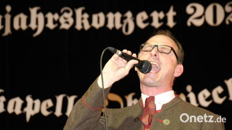 Mit Leidenschaft und Hingabe sang Thomas Gitter &quot;Feeling Good&quot;. Bild: frd