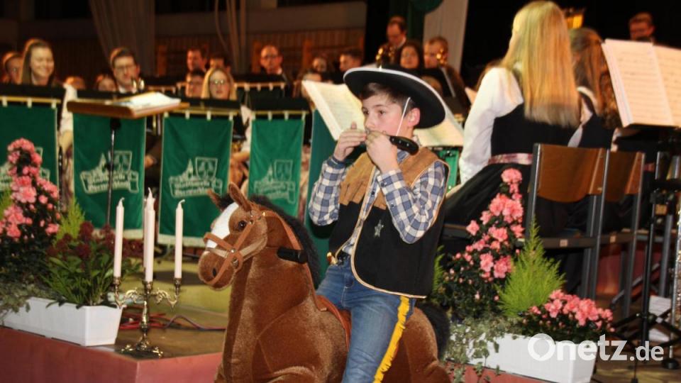 &quot;Moment für Morricone&quot;: Der einsame Cowboy spielte auf der Mundharmonika „Das Lied vom Tod“ Bild: frd