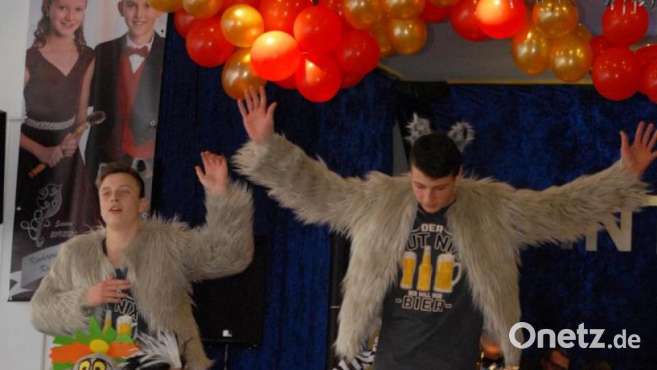 Showtanz des Hofstaats. Bild: gbj