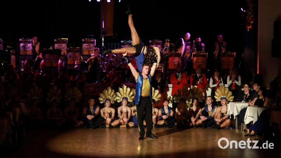 Der Showtanz der Narrhalla Windischeschenbach entführte in eine arabische Nacht. Bild: JOCHEN NEUMANN
ERBENDORF