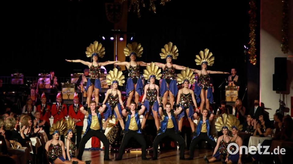 Der Showtanz der Narrhalla Windischeschenbach entführte in eine arabische Nacht. Bild: JOCHEN NEUMANN
ERBENDORF