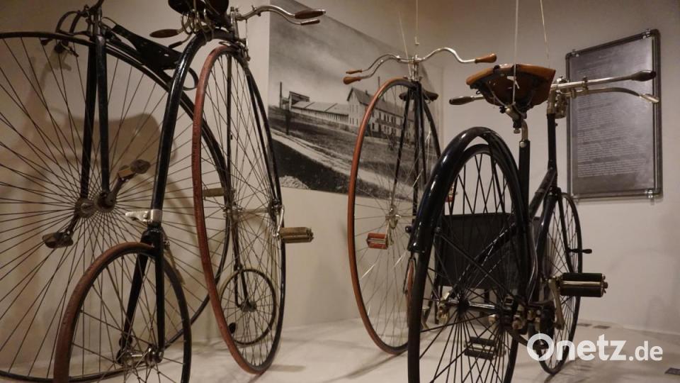 Ein paar der ersten Fahrräder von Express, noch im 19. Jahrhundert gebaut. Bild: jut